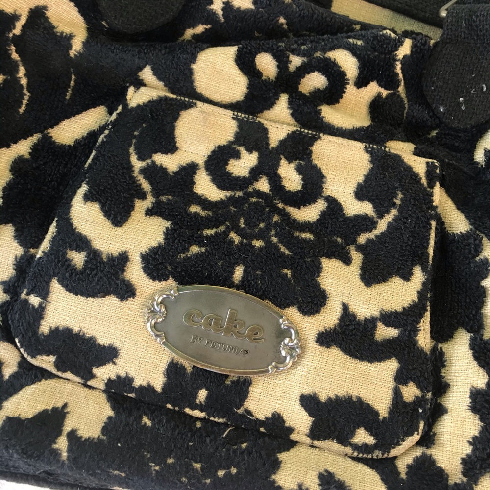 Cake by petunia diaper bag